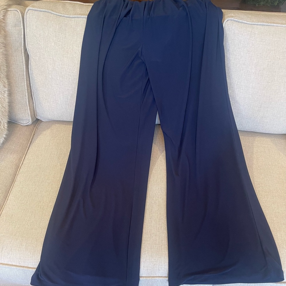 Gilli Deep Blue V-Neck Sleeveless Jumpsuit - Picture 6 of 8